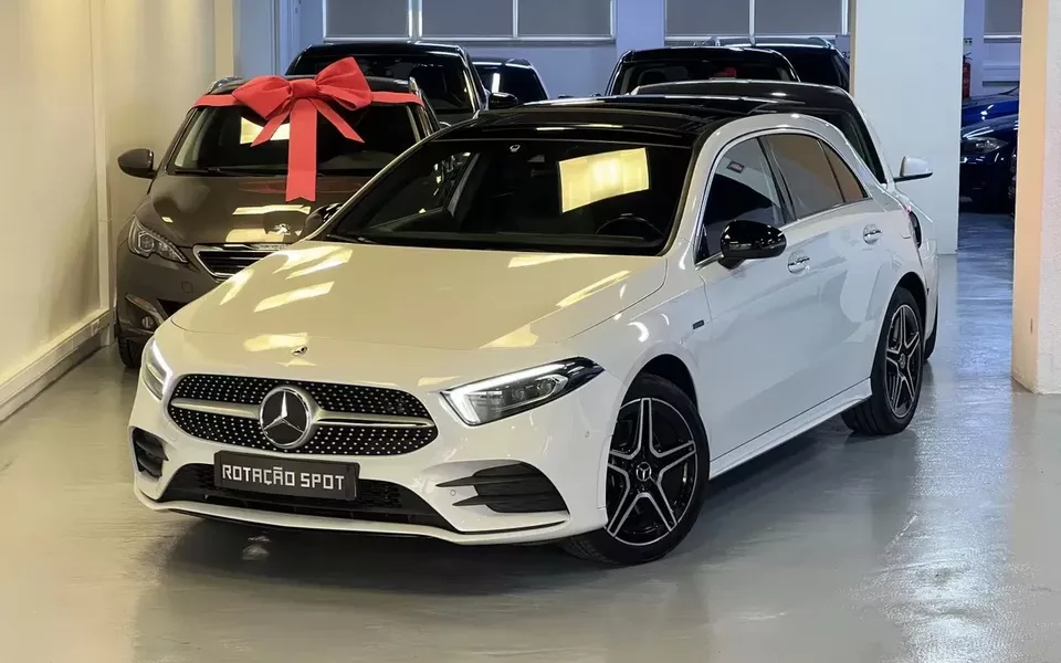 Mercedes-Benz A 250 e 8G-DCT AMG Line