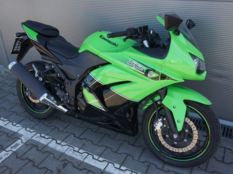 Kawasaki Ninja 250 R SPECIAL