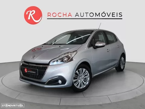 Peugeot 208 1.2 PureTech Signature