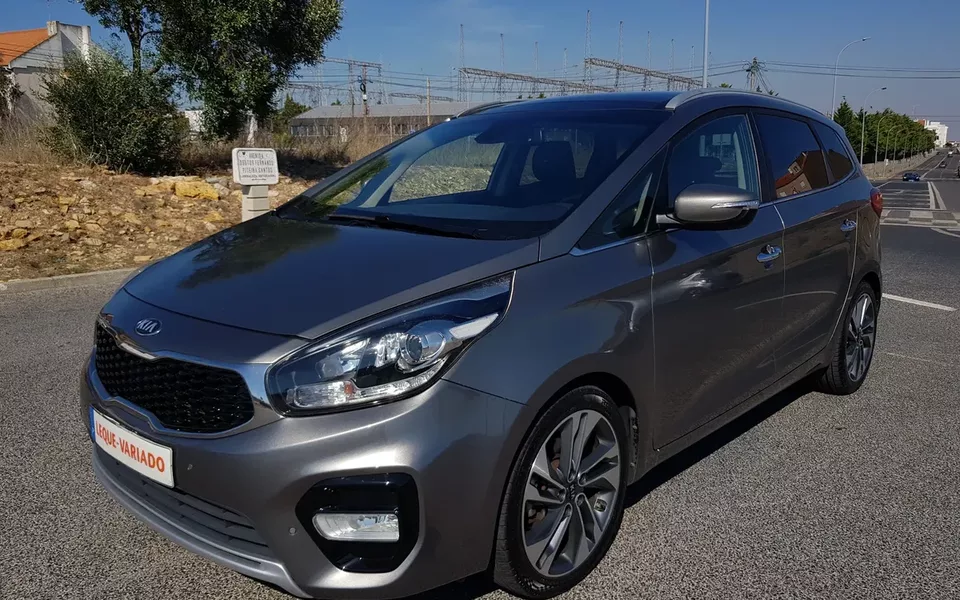 Kia Carens 1.7 CRDi 141 Edition 7