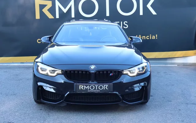 BMW M4 DKG Competition