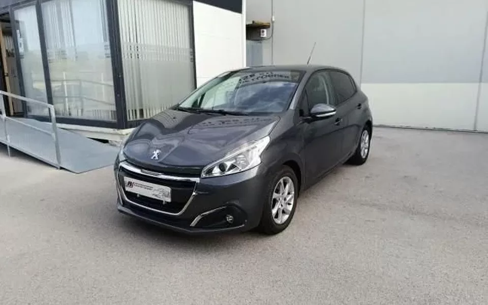 PEUGEOT 208 208 1.2 PureTech Active 82 - 6200€ en Sant fruitos de vages barcelona.