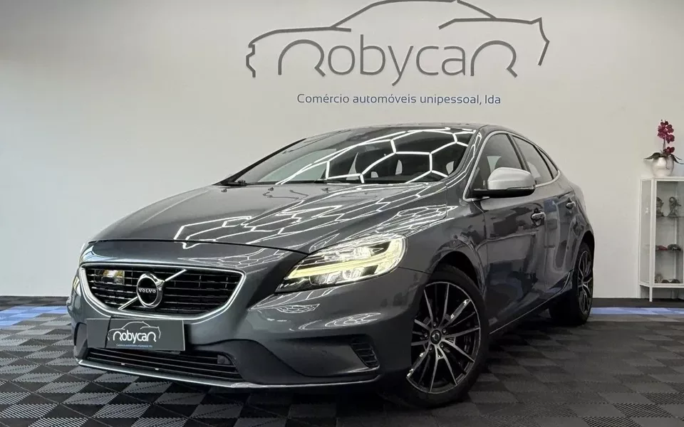 Volvo V40 2.0 D2 R-Design Momentum Geartronic