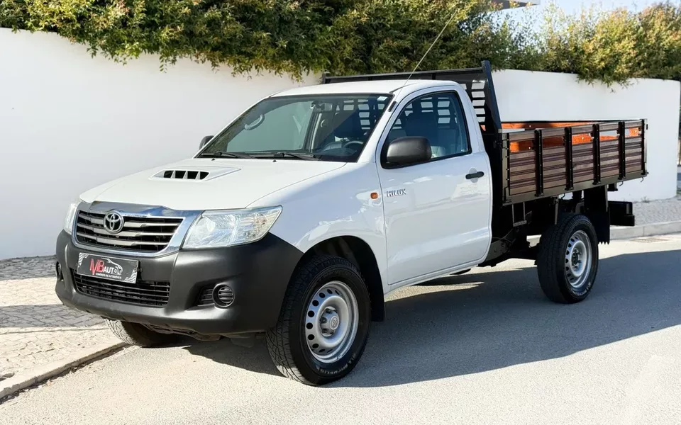 Toyota Hilux 2.5 D-4D 4WD CE