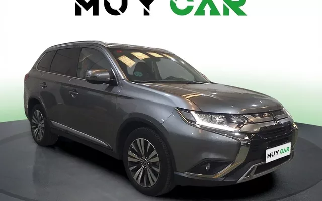 MITSUBISHI Outlander Outlander 200 MPI Motion 2WD 5pl. CVT - 13990€ en Girona