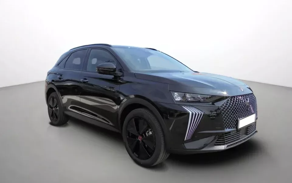 DS DS7 BlueHDi 130 EAT8 Performance Line Zéro km immatriculé