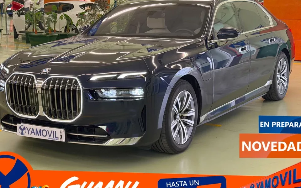 BMW Serie 7 750e xDrive 360 kW (489 CV)