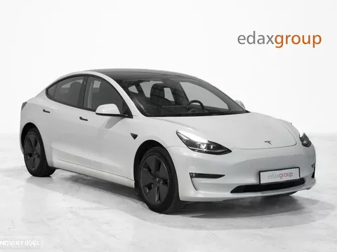 Tesla Model 3 RWD