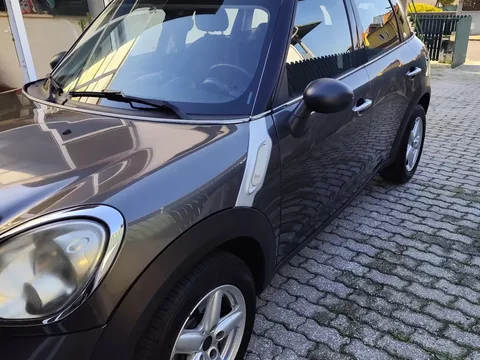 MINI Countryman One