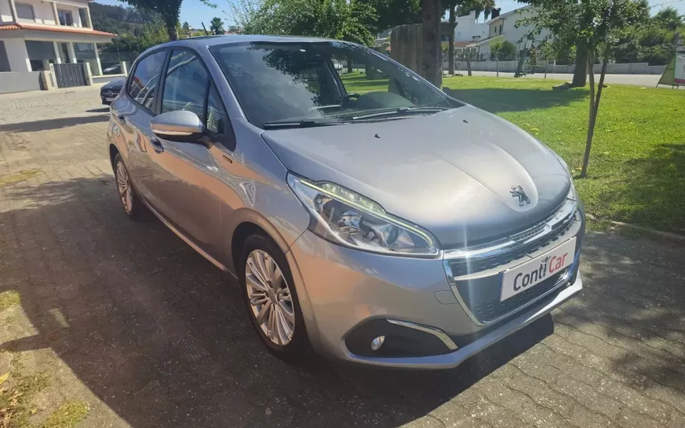 Peugeot 208 1.5 BlueHDi Signature