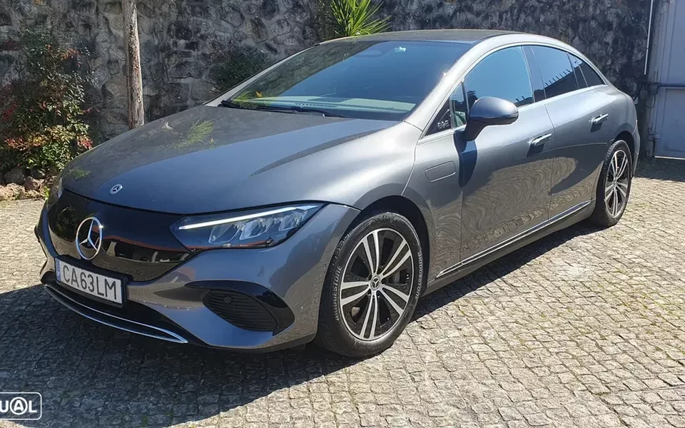 Mercedes-Benz EQE 300 Edition Electric Art