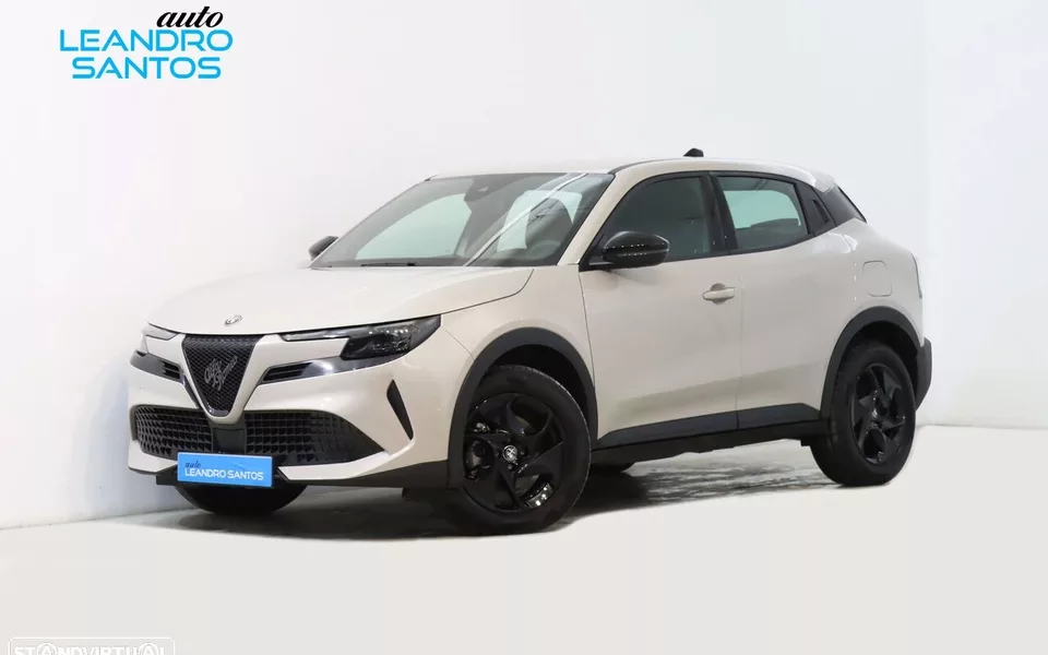 Alfa Romeo Junior 1.2 VGT Ibrida Intensa