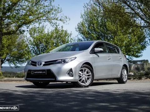 Toyota Auris 1.4 D-4D Exclusive+P.Sport