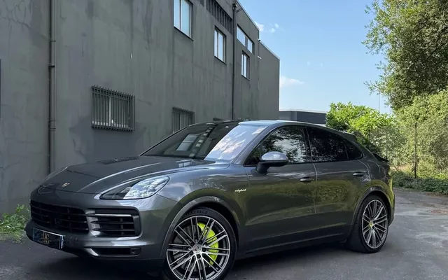 Porsche Cayenne S E-Hybrid