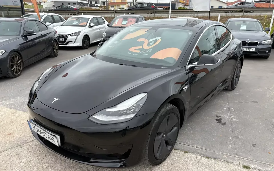 Tesla Model 3 Standard Range Plus RWD