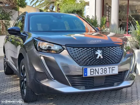 Peugeot 2008 1.2 PureTech Allure EAT8