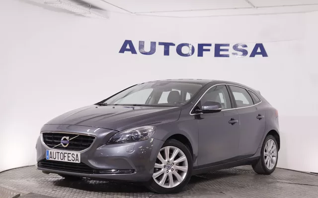 Volvo V40 V40 2.0 D3 150CV AUTO INSCRIPTION 5P # CUERO,PARKTRONIC