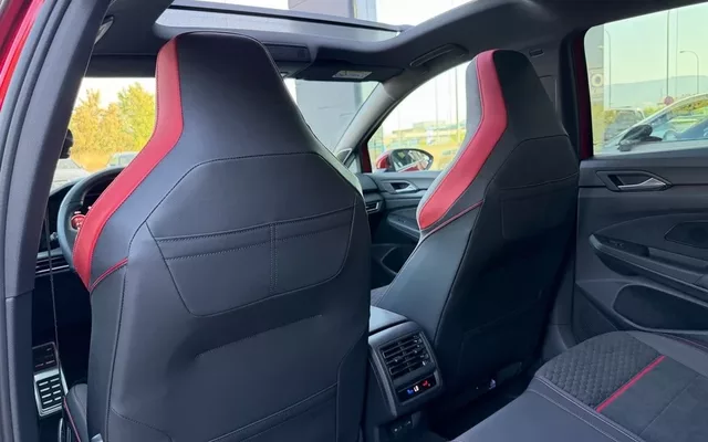 VOLKSWAGEN Golf GTI Clubsport 2.0 TSI 221kW (300CV) DSG