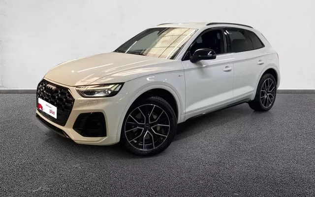 AUDI Q5 50 TFSIe 299 S tronic 7 Quattro Black Edition