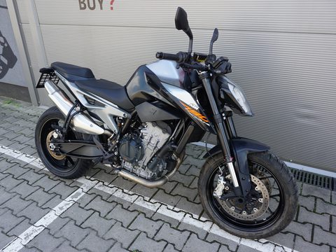 KTM Duke 790