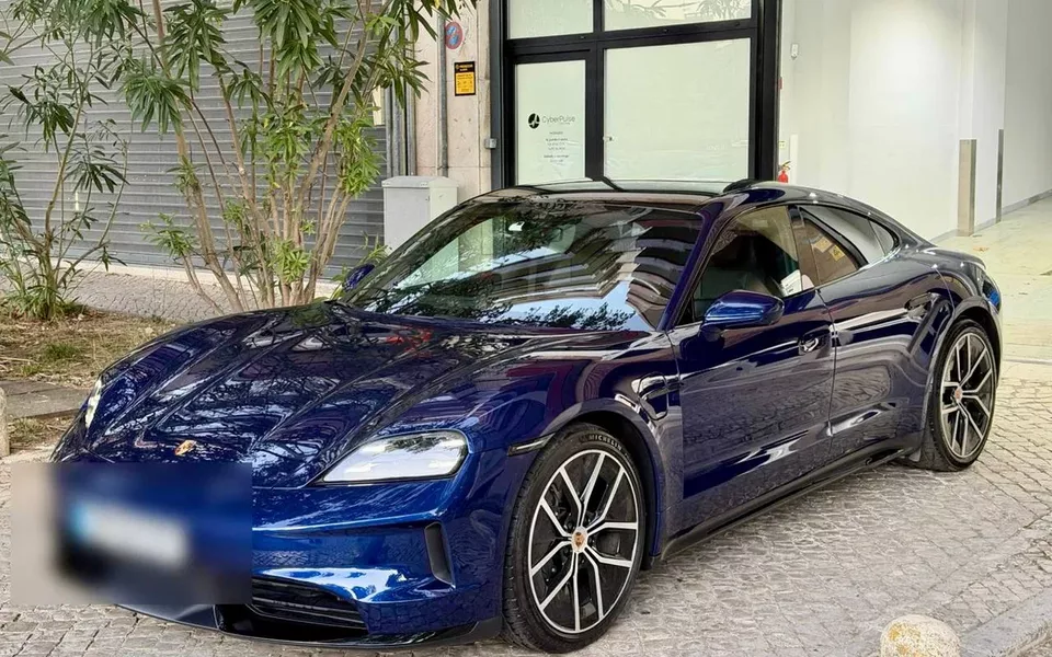 Porsche Taycan Bateria Performance Plus