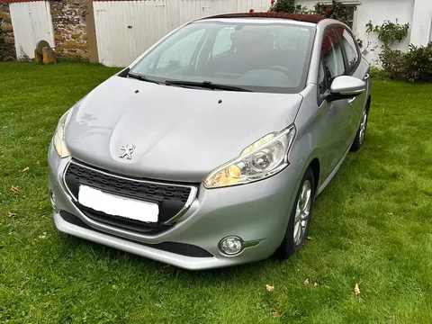 Peugeot 208 1.2 VTi Allure
