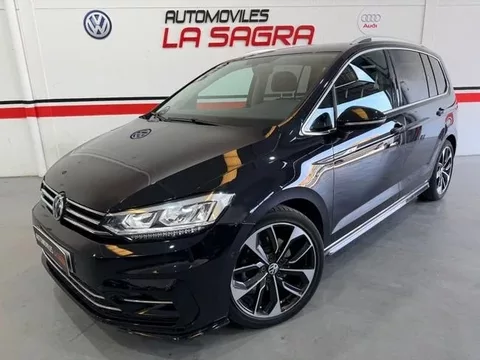 VOLKSWAGEN Touran R Line