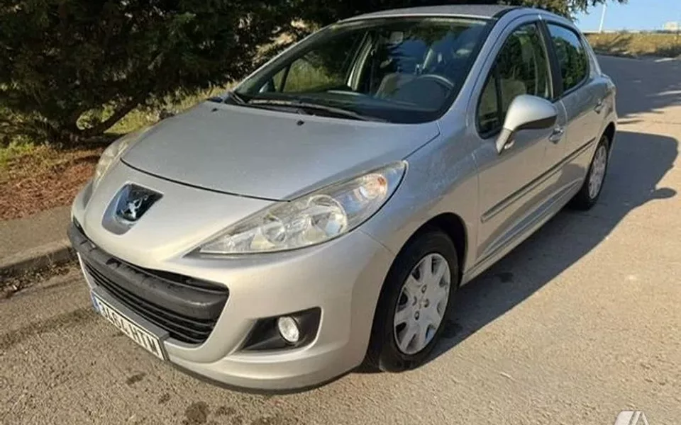 PEUGEOT 207 + 5p 1.4 HDi 68