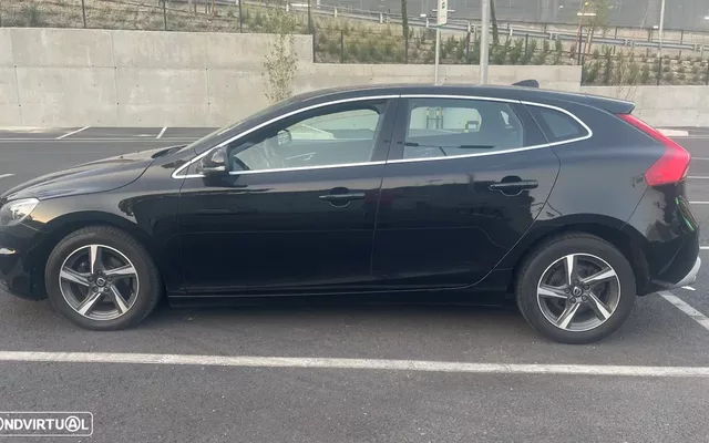 Volvo V40 D2 RDesign