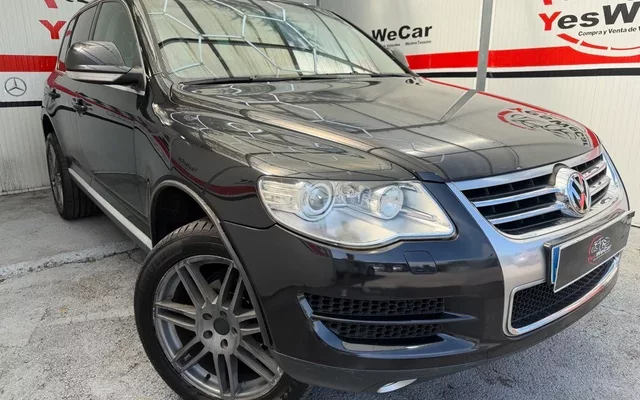 VOLKSWAGEN Touareg Touareg 2.5TDI R5 +Motion Tiptronic
