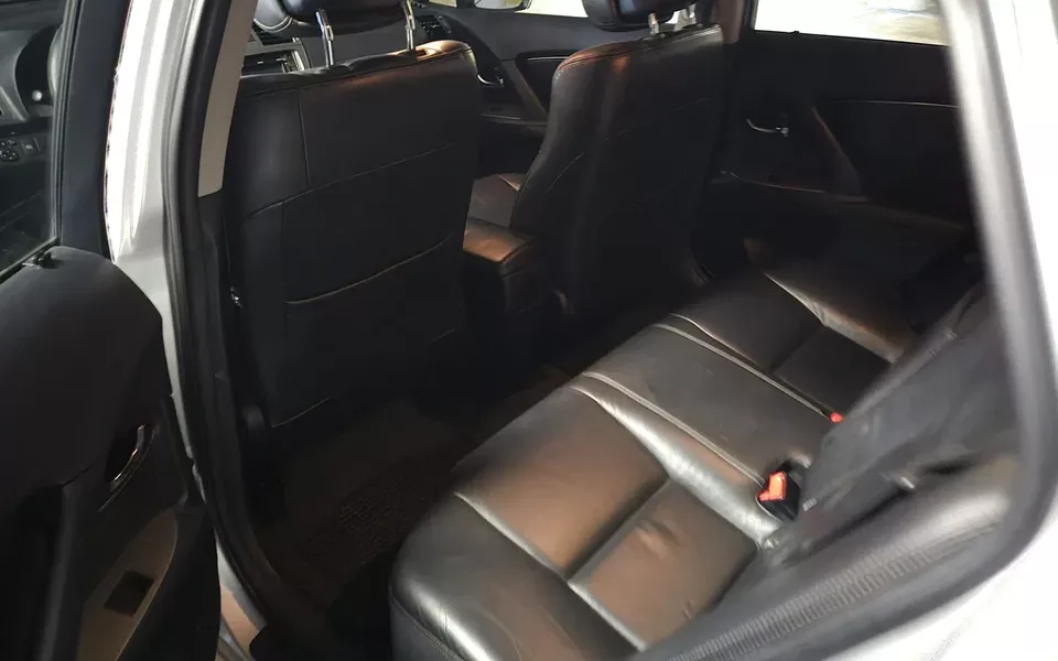 Toyota Avensis SW 2.0 D-4D Exclusive +Pele+GPS