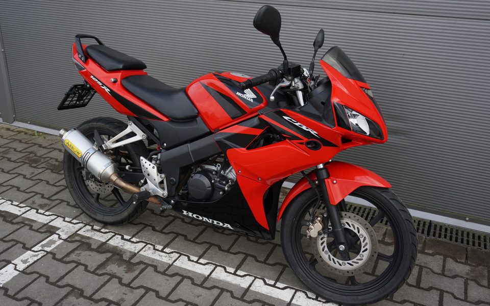 Honda CBR 125 R ARROW
