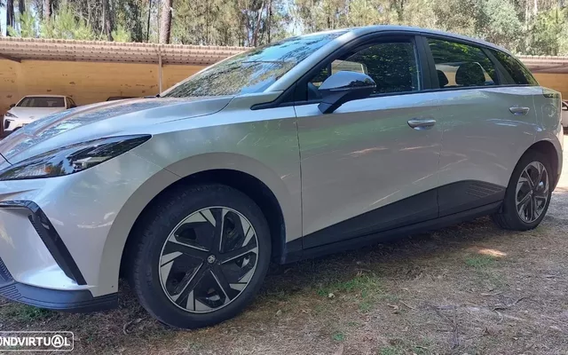 MG MG4 51 kWh Standard