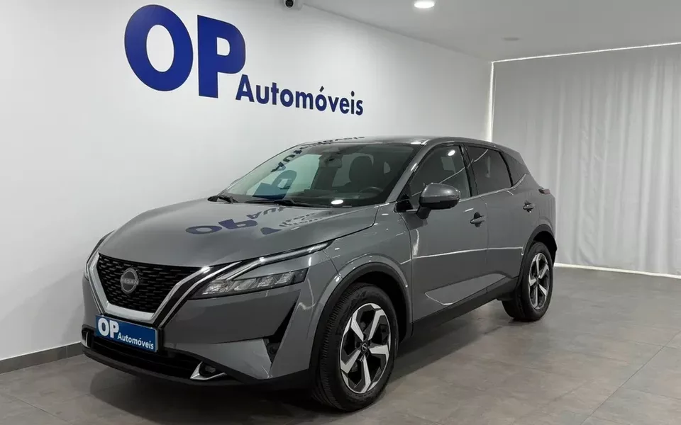 Nissan Qashqai 1.3 DIG-T N-Connecta LED Xtronic