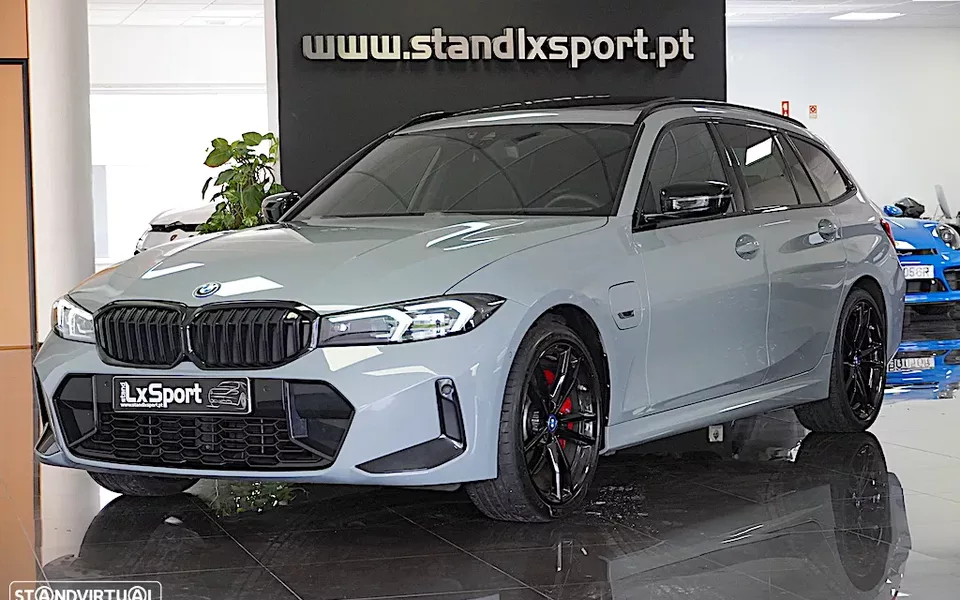 BMW 330 e Pack Desportivo M Auto