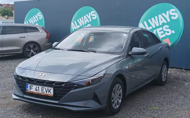 Hyundai Elantra 2022