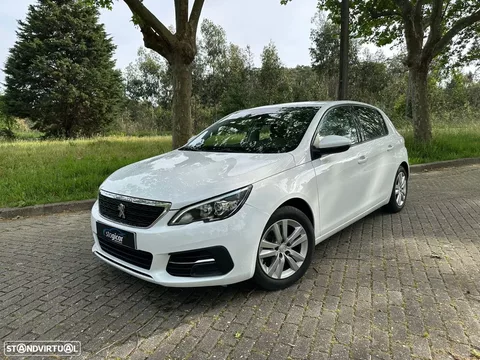 Peugeot 308 1.5 BlueHDi Business Line