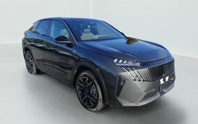 Peugeot 3008 1.2i Hybrid 145 e-DCS6 GT Zéro km immatriculé