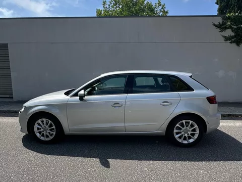 Audi A3 Sportback 2.0 TDI Attraction