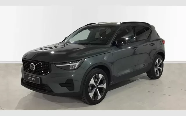VOLVO XC40 2.0 B3 G Plus Dark Auto