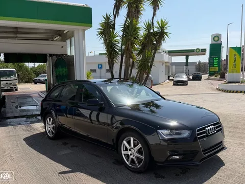 Audi A4 Avant 2.0 TDI DPF clean multitronic Ambiente
