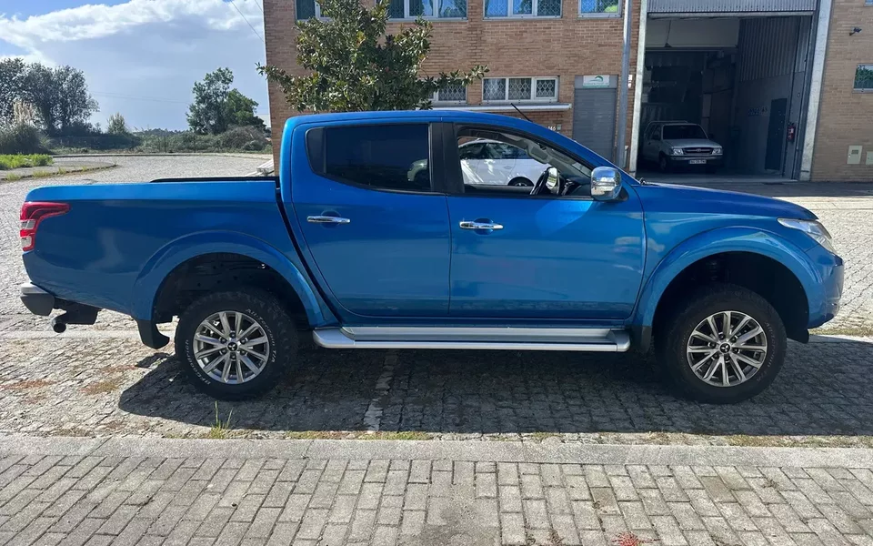 Mitsubishi L200