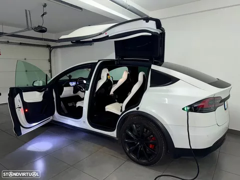 Tesla Model X P100D