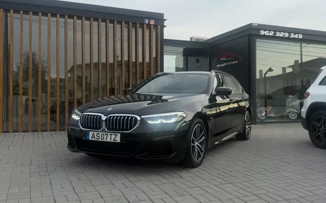 BMW 530 e Pack Desportivo M