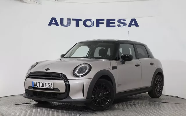 Mini Cooper 1.5i 136CV AUTO 5P # IVA DEDUCIBLE,NAVI,PARKTRONIC