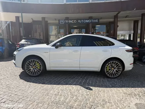 Porsche Cayenne Coupé E-Hybrid Tiptronic S Black Edition