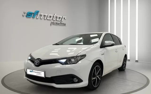TOYOTA Auris Auris Touring Sports hybrid 140H Feel! Edition + Led - 18900€ en Toledo