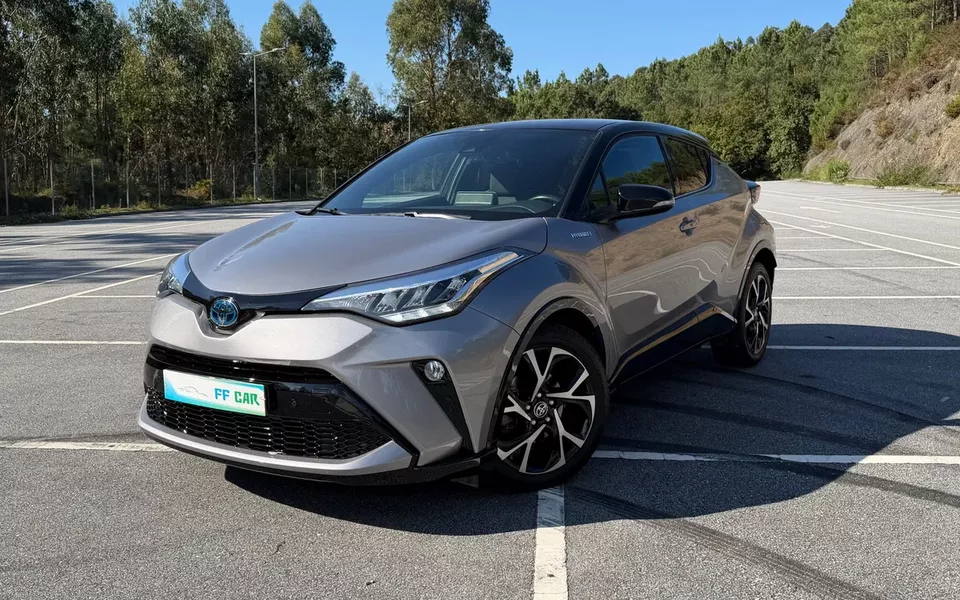 Toyota C-HR 1.8 Hybrid Square Collection