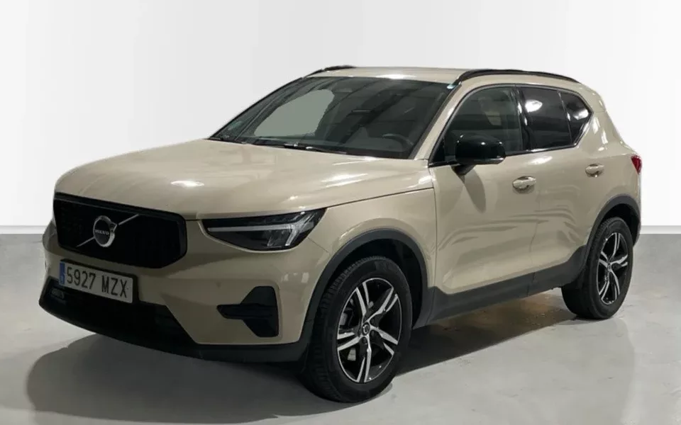 VOLVO XC40 XC40 2.0 B3 PLUS DARK AUTO 5P