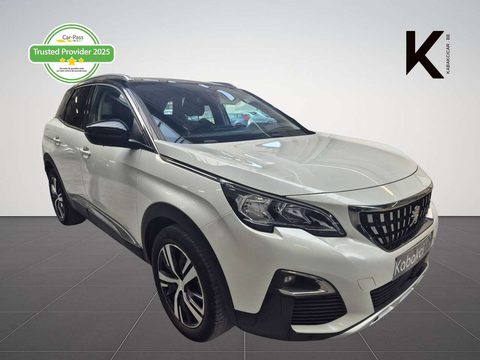 Peugeot 3008 1.5 BlueHDi Allure / CarPlay / Camera + Capteurs Av & Arr / Navigation / Garantie 12 Mois